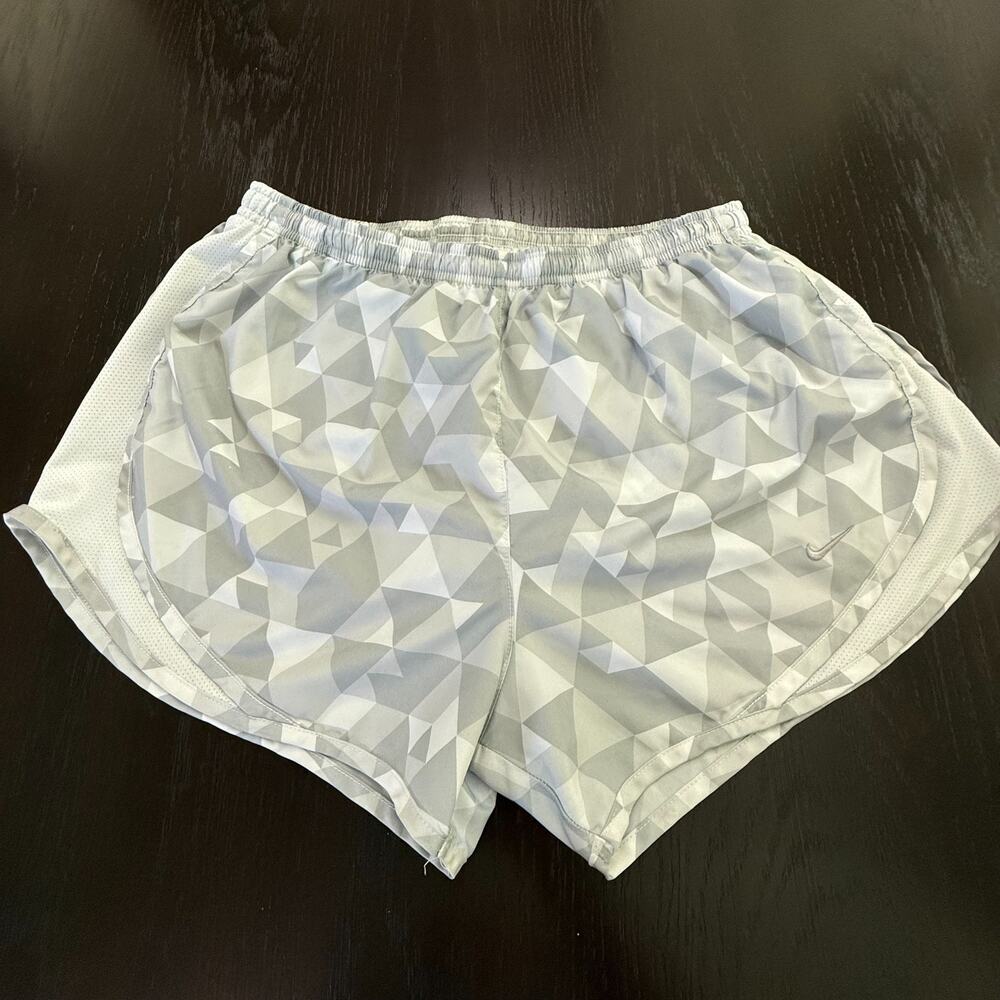 Nike Womens Size M Athletic Shorts Gray/White Dri-Fit Logo Elastic Waist Sport